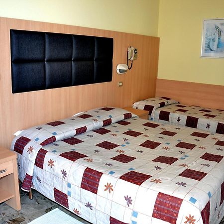 Hotel Marco Polo Bellaria-Igea Marina Room photo